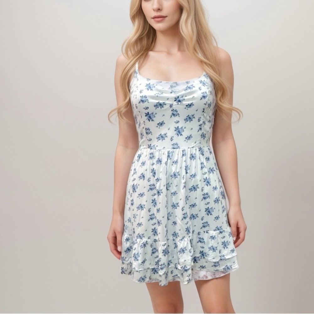 Hollister Babydoll Ditsy Floral tiered Mini Size Medium Coquette Girly